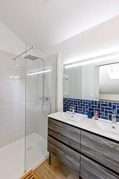 O Loft - 3 Chambres Avec 3 Salles De Bains - Parking - Climatisation Albi 0*,  Frankrig